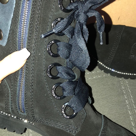 boots - Picture 4 of 5